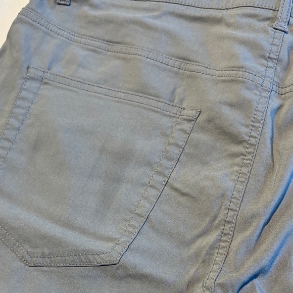 Tailor Vintage Men's light gray  Flat Front Shorts - Picture 10 of 13